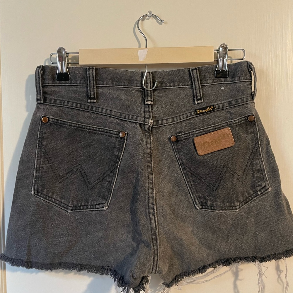 Vintage Wrangler shorts (Size 11 - SMALL though! More like US4) - Picture 2 of 5